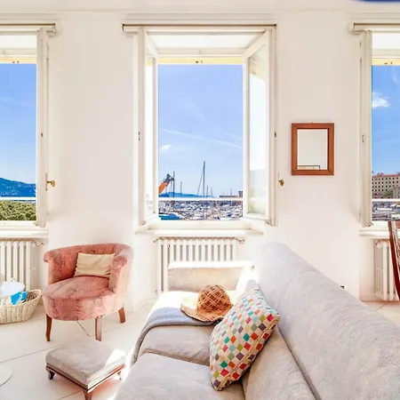 Lucy By Portofinohomes Apartman *