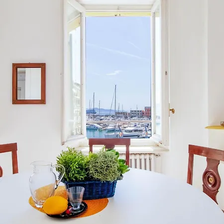 Lucy By Portofinohomes Apartman *