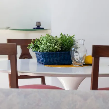 Lucy By Portofinohomes Apartman
